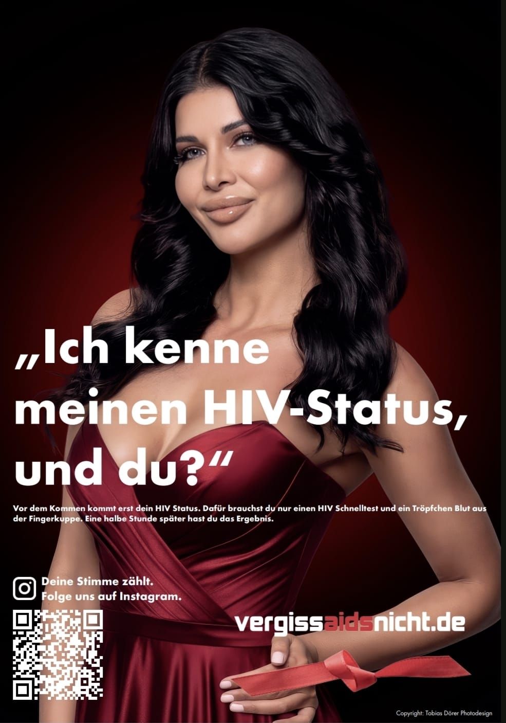 Plakatmotiv mit Micaela Schäfer für die HIV-Aufklärung